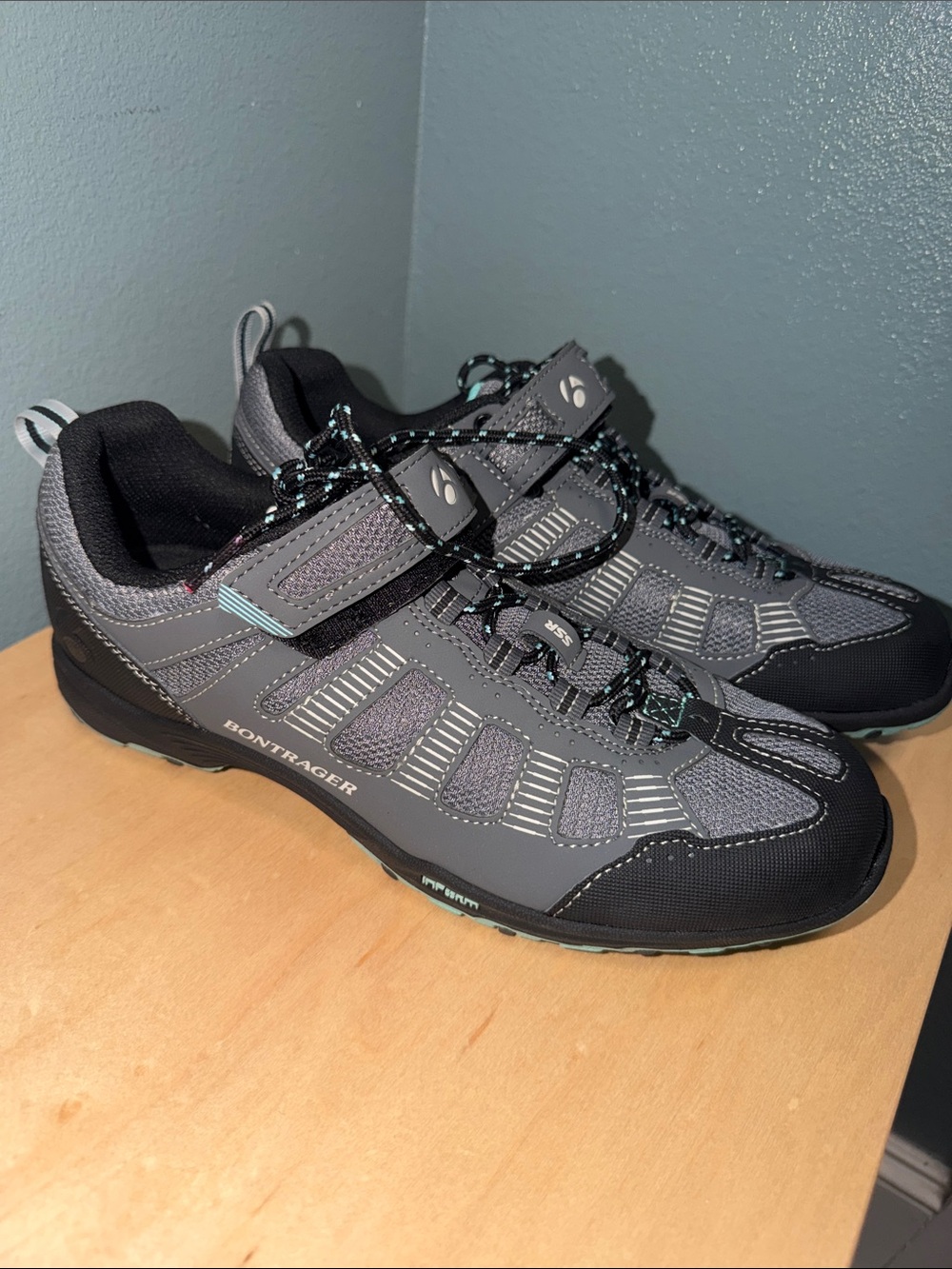 Bontrager Women's Gray Walking Cycling Shoes - Low-Profile Comfort